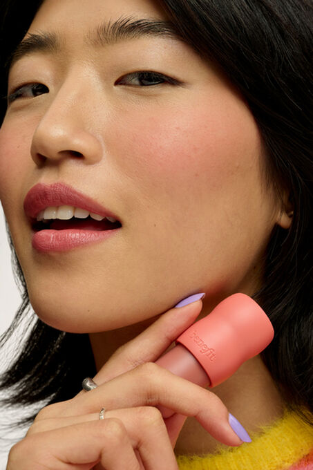 BLUSH L&Iacute;QUIDO BENEFIT PLAY DAZE